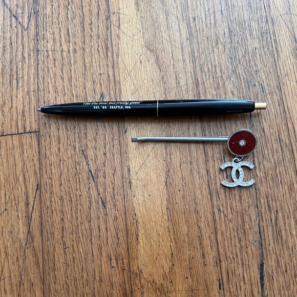 Authentic Chanel 2002 Bobby Pin Hair Clip - Picture 1 of 8